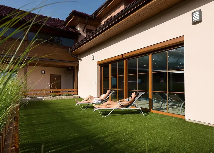 Ośrodek wypoczynkowy Wellness Medlicky 5*